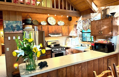 Highlands Cabin | Dancing Bear: Top rated on 2 Private Creek acres w screened porch, WiFi, Grill