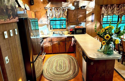 Highlands Cabin | Dancing Bear: Top rated on 2 Private Creek acres w screened porch, WiFi, Grill