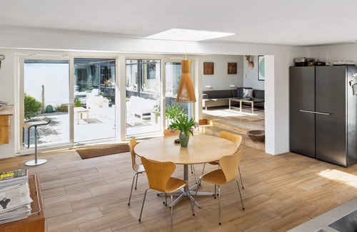 Amager Villa | Danish Mid-Century Modern Architecture House (1959) by the Beach in Copenhagen.