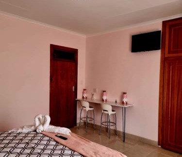 Greater Johannesburg Metropolitan Area House | Danrit Guesthouse - Uncapped wifi
