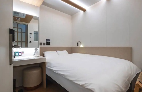 Yeosu Hotel | DARAKHYU Yeosu Capsule Hotel by WALKERHILL