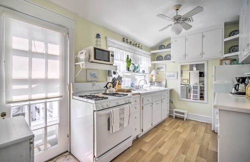North End Cottage | Darling Ocean City Cottage, 2 Blocks to Beach!