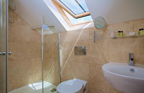Totnes Cabin | Dartmouth Green Lodges
