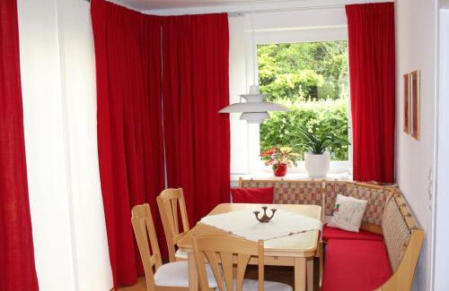 Kirchditmold Apartment | Das Blaue Haus - Ferienwohnung Schönherr