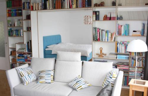 Kirchditmold Apartment | Das Blaue Haus - Ferienwohnung Schönherr