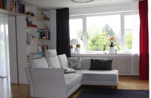 Kirchditmold Apartment | Das Blaue Haus - Ferienwohnung Schönherr