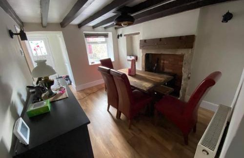 Middleton House | Dawn Cottage