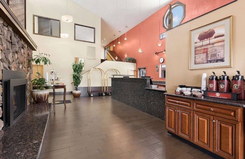 Flagstaff Hotel | Days Hotel by Wyndham Flagstaff