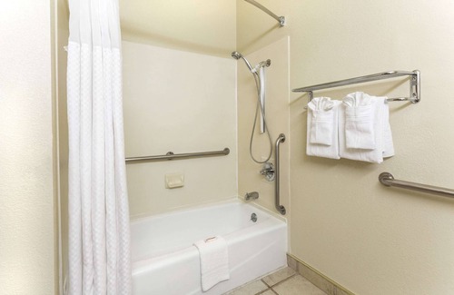Southeast Colorado Springs Hotel | Days Inn by Wyndham Colorado Springs Airport