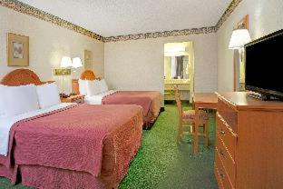 Huntington Hotel | Days Inn by Wyndham Alexandria South