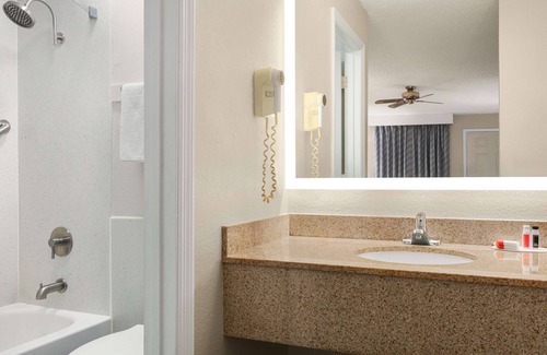 Demopolis Hotel | Days Inn by Wyndham Demopolis