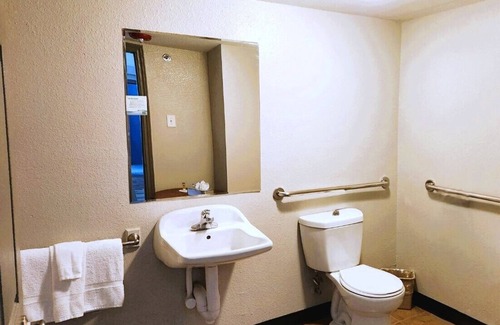 Capitol Hill Hotel | Days Inn by Wyndham Denver Downtown