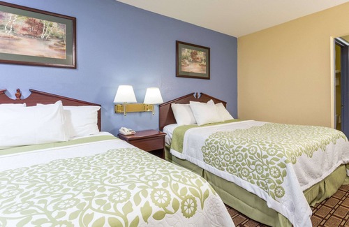 Dickson Hotel | Days Inn by Wyndham Dickson