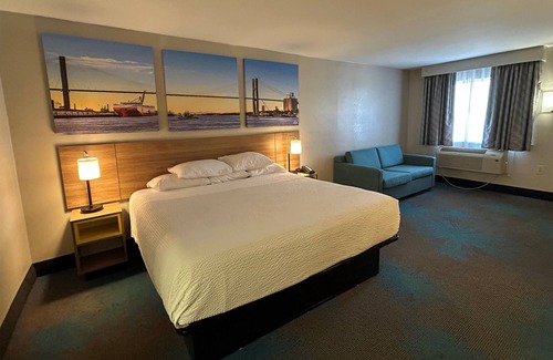 Goose Creek Hotel | Days Inn by Wyndham Goose Creek