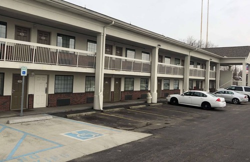 Indianapolis Hotel | Days Inn by Wyndham Indianapolis South