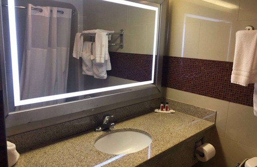 The Heights Hotel | Days Inn by Wyndham Jersey City/NYC Area