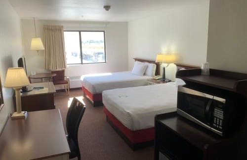 Lake Point Hotel | Days Inn by Wyndham Lake Point