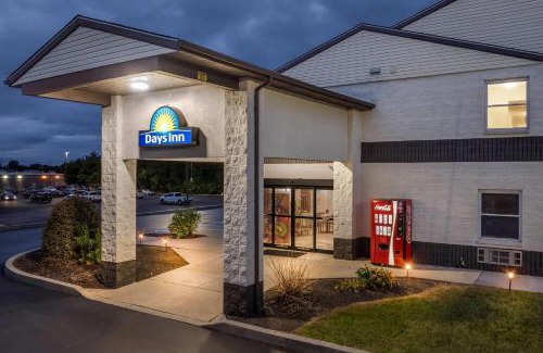 Witmer Hotel | Days Inn by Wyndham Lancaster PA Dutch Country