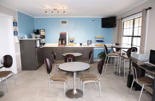 Monroe Hotel | Days Inn by Wyndham Monroe LA