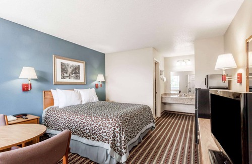 Talbot's Corner Hotel | Days Inn by Wyndham Nashville North/Opryland Area