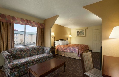 Nashville Hotel | Days Inn by Wyndham Nashville Airport