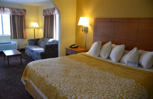 Nashville Hotel | Days Inn by Wyndham Nashville Airport