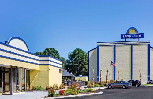Norfolk - Virginia Beach Hotel | Days Inn by Wyndham Norfolk Military Circle