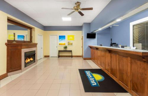 Orangeburg Hotel | Days Inn by Wyndham Orangeburg South