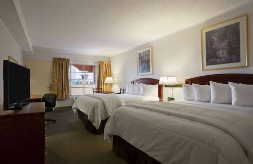 Cortez Hill Hotel | Days Inn by Wyndham San Diego/Downtown/Convention Center
