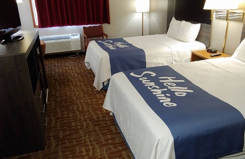 Eau Claire Hotel | Days Inn by Wyndham West-Eau Claire