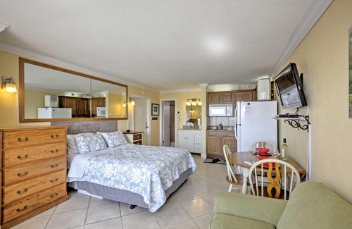 Lenox Park Apartment | Daytona Beach Studio with Oceanfront Balcony and Pool!