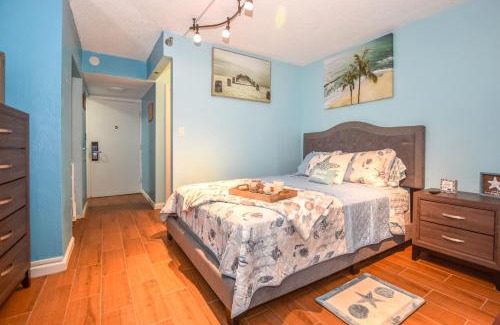Davis Apartment | Daytona Condo with Beautiful Ocean and City View