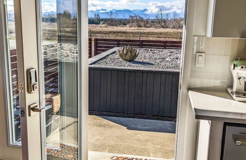 Sequim House | DB #273 Peaceful Getaway with Nature Views