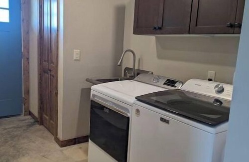 Livingston House | DCB Guest House
