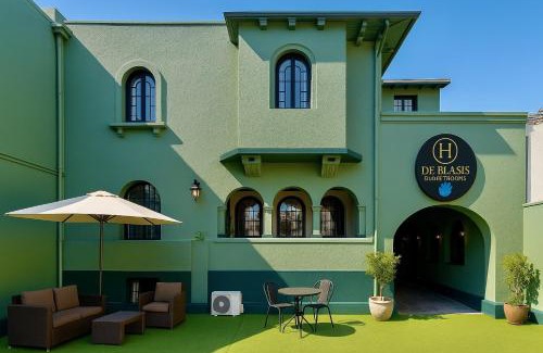 Santiago Hotel | De Blasis Budget Rooms