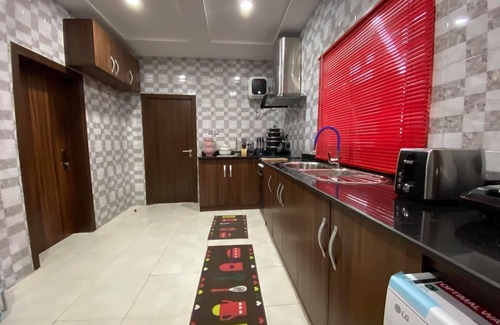 Enugu House | De Castle hotels & Resort