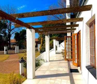 Parys Hotel | De Kaapse Rust Boutique Guesthouse & Venue