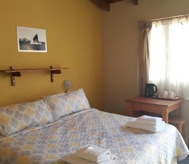 Puerto Piramides Hotel | De Luna