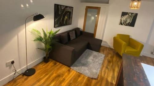 Bedford Apartment | De Parys Penthouse 5 in Bedford