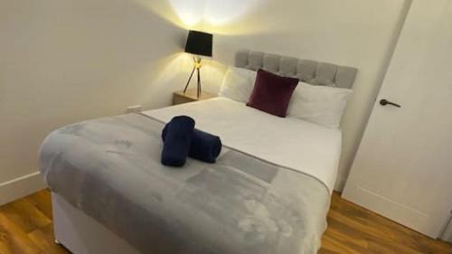Bedford Apartment | De Parys Penthouse 5 in Bedford
