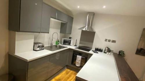 Bedford Apartment | De Parys Penthouse 5 in Bedford