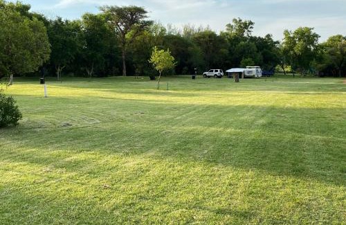 Hammanskraal Cabin | De Rust Campsite