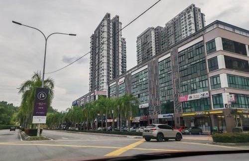 Putrajaya Apartment | De Suria Suite IOI Resort City