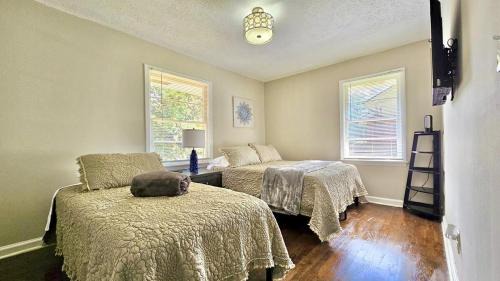 Atlanta House | Decatur Home Minutes to ATL Sleeps 10