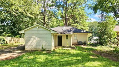 Atlanta House | Decatur Home Minutes to ATL Sleeps 10