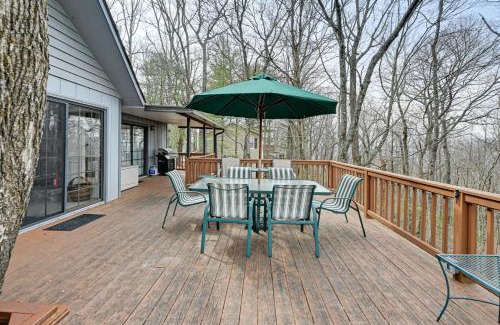 Sky Valley House | Deck and Community Perks Sky Valley Home!