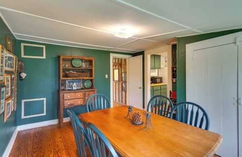 Fowlstown Cabin | Deck & Grill: Thomasville 'House in the Pines'