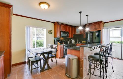 Hilton Head House | Decks and Pool Access Hilton Head Island Townhome
