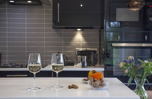 Cheddar Ski Chalet | Deer Leap, Strawberryfield Park - a lodge that sleeps 2 guests in 1 bedroom