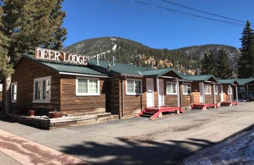 Red River Cabin | Deer Lodge